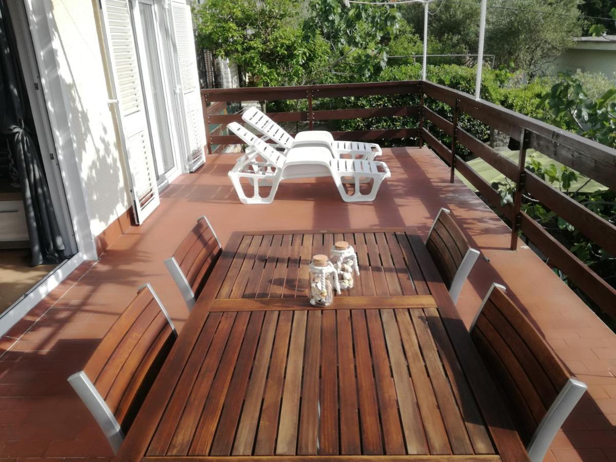 Apartments Boric Cres Luaran gambar