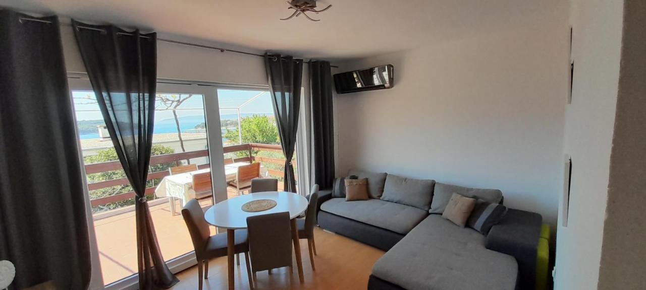 Apartments Boric Cres Luaran gambar