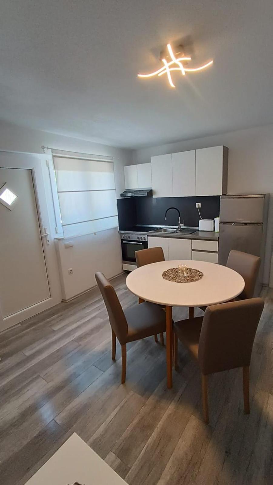 Apartments Boric Cres Luaran gambar