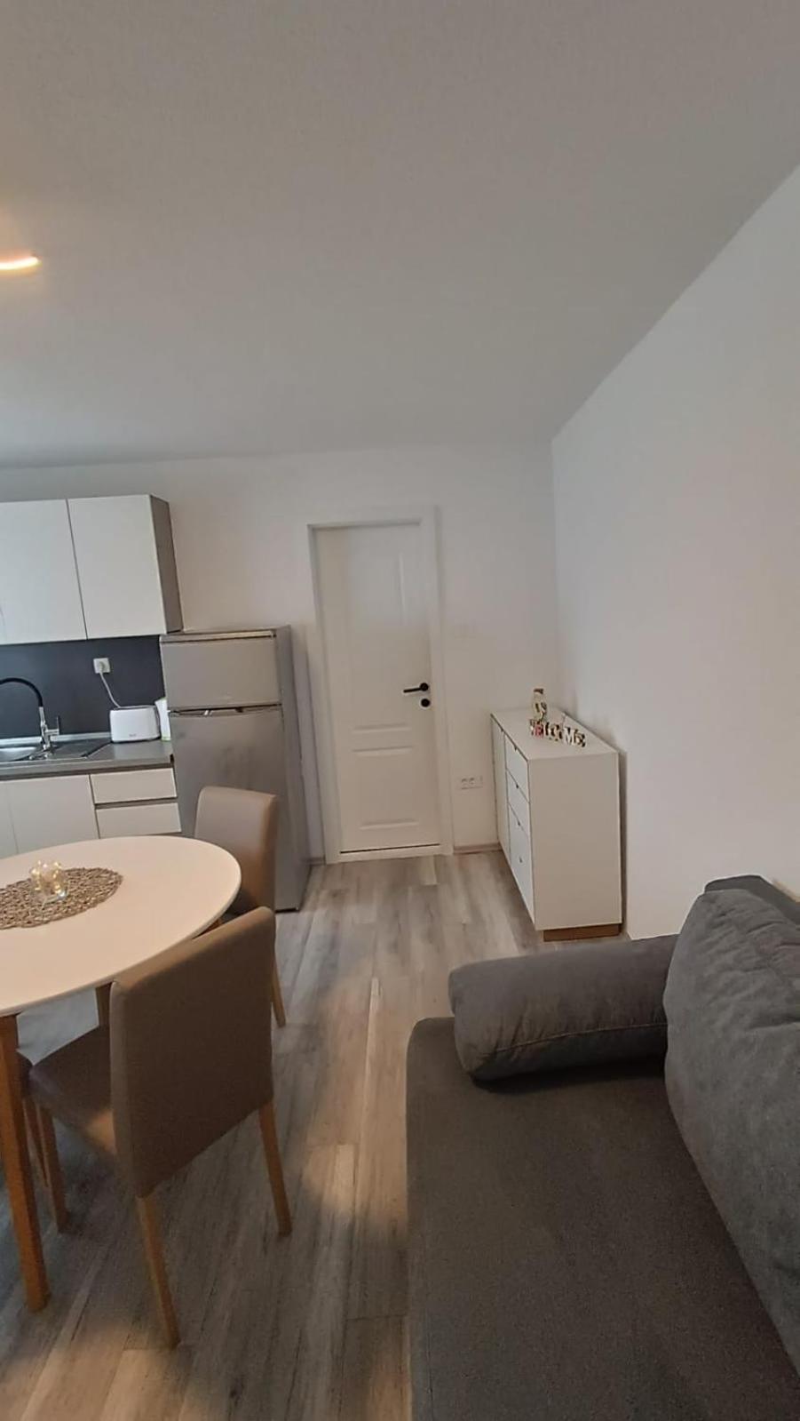 Apartments Boric Cres Luaran gambar